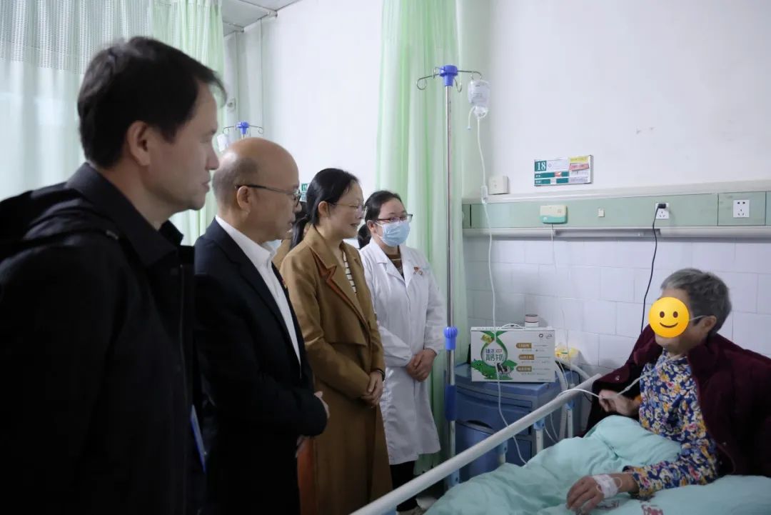 乡村振兴健康帮扶 | 走访慰问送温暖 爱心帮扶解民忧