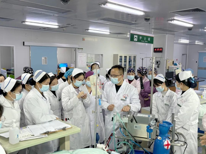 护理动态 | 汇聚学科力量 提升护理质量——重症医学科开展多学科(MDT)护理查房
