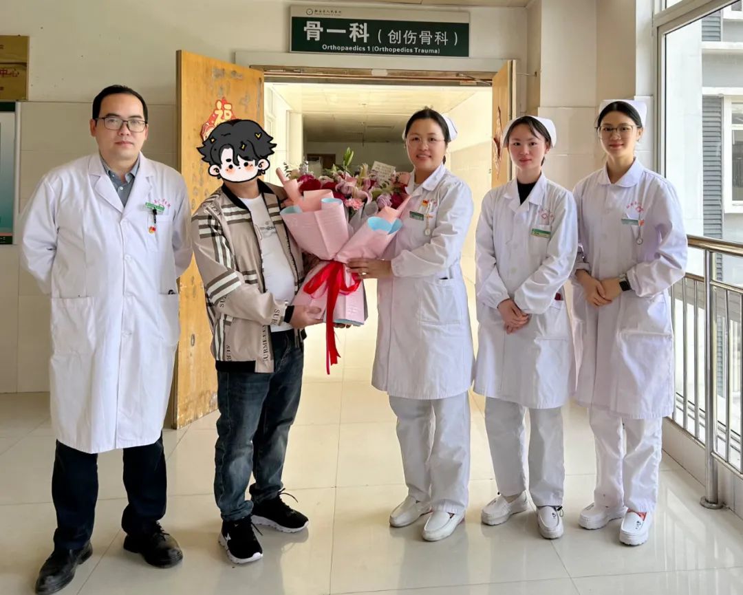服务亮点 | 花香传真情，医患情更浓