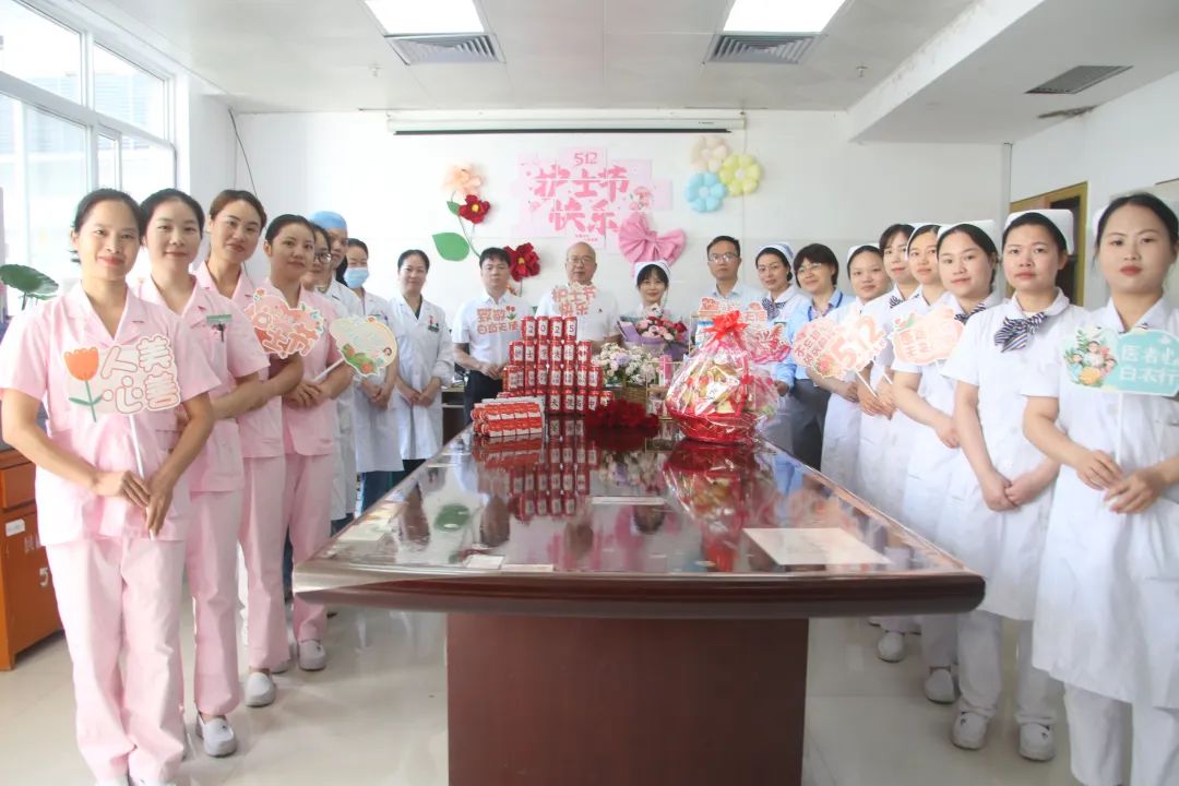 国际护士节 | 五月的鲜花献给您，向白衣天使致敬！
